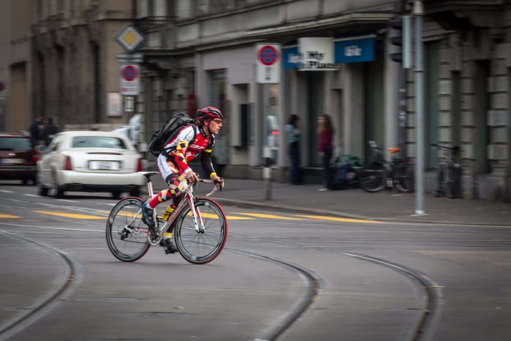 Vélo De Course Bh Speedrom- Guide Et Avis 2021 8 Sportsman on road bicycle in Zurich 1