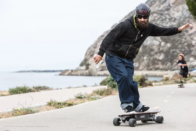 Planche À Roulettes Électrique : La Meilleur Pour Les Adolescents 3 planche a roulettes électrique
